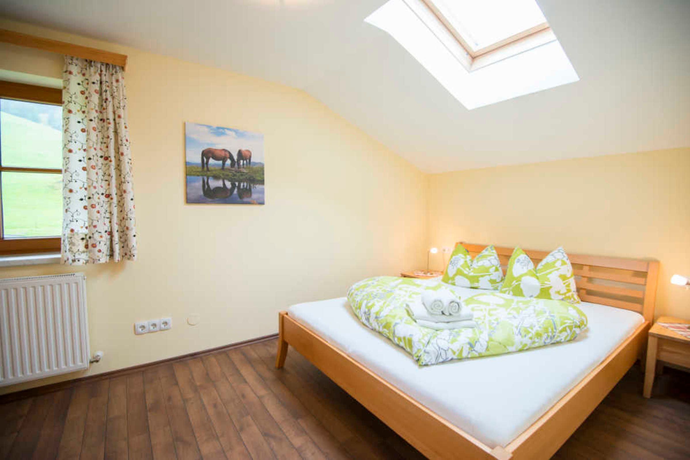 1 bedroom, travel cot, WiFi, bed sheets