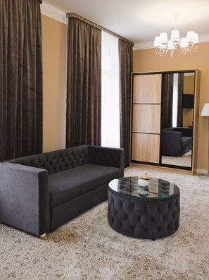 客房內保險箱、免費無線上網、床單