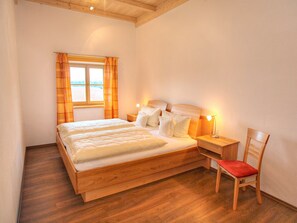 1 bedroom, internet, bed sheets - Ferienwohnung Rauschberbglick für 4 Personen, 2 Schlafzimmer, 90 m² (Inzell)