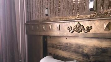 Habitación estándar doble | Minibar, escritorio, sistema de insonorización