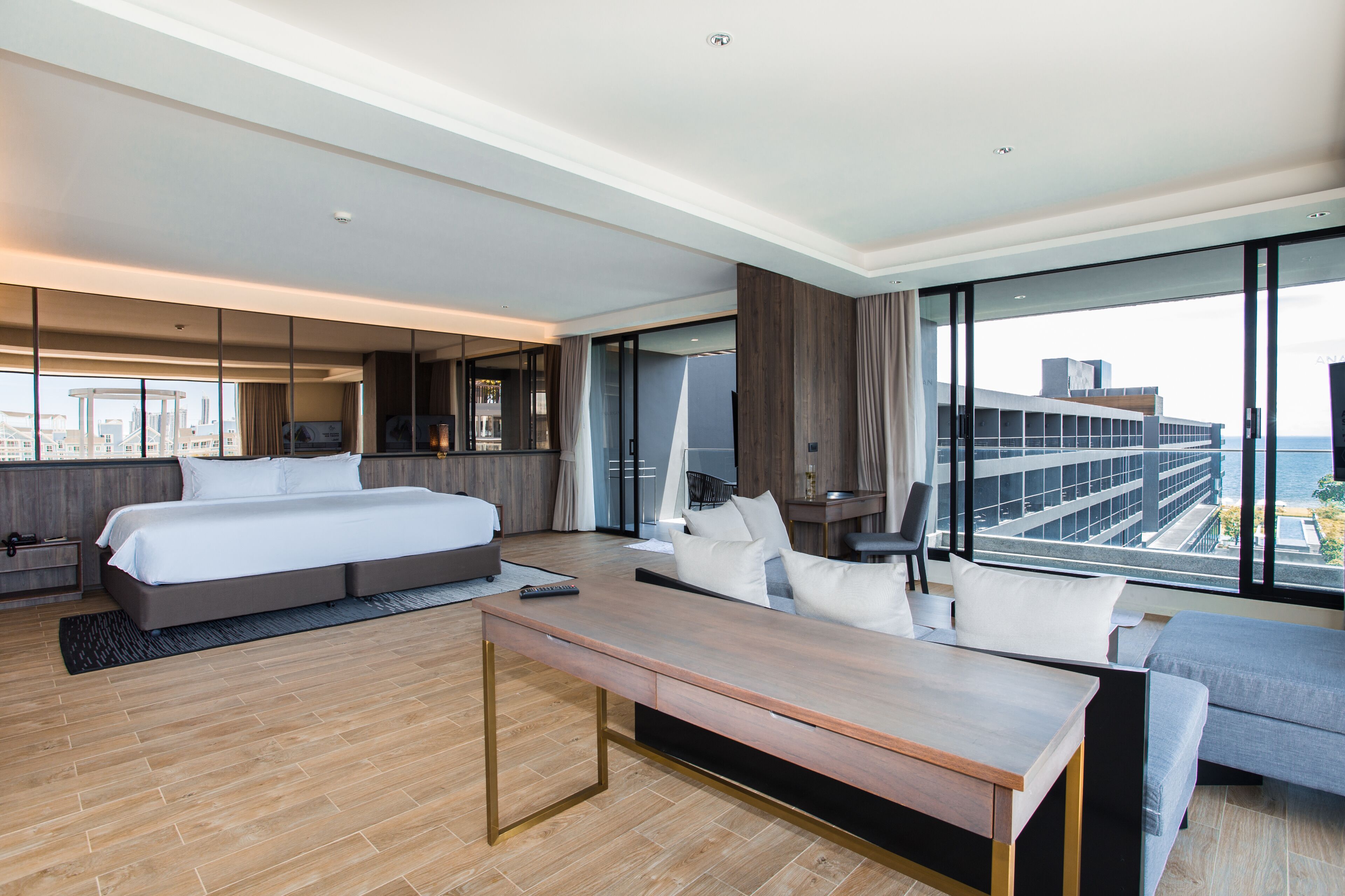 the prestige | 1 bedroom, minibar, in-room safe, desk