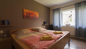 House, Balcony (2 people per bedroom) - Ferienhaus Nr. 1 (Wunstorf)