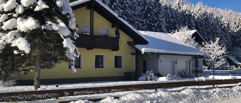 Esterni
