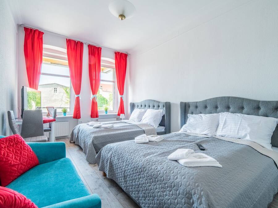 Family Room | Desk, iron/ironing board, free WiFi, bed sheets