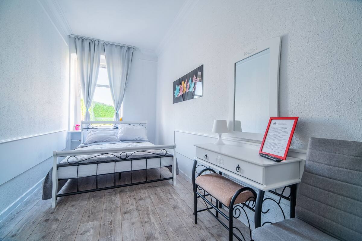 Desk, iron/ironing board (on request), WiFi (free), bed sheets