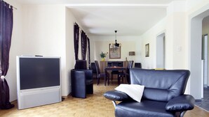 House, Balcony (2 people per bedroom) | Living room | Flat-screen TV - Ferienhaus Seestern (Wunstorf)