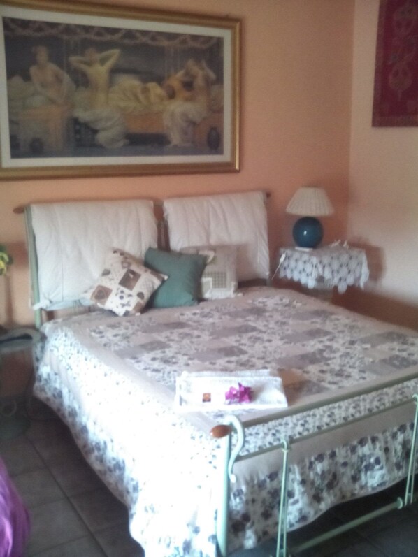 Quadruple Room (Maestrale) | Frette Italian sheets, premium bedding, blackout curtains, free WiFi