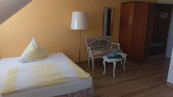 Desk, cribs/infant beds, rollaway beds, free WiFi