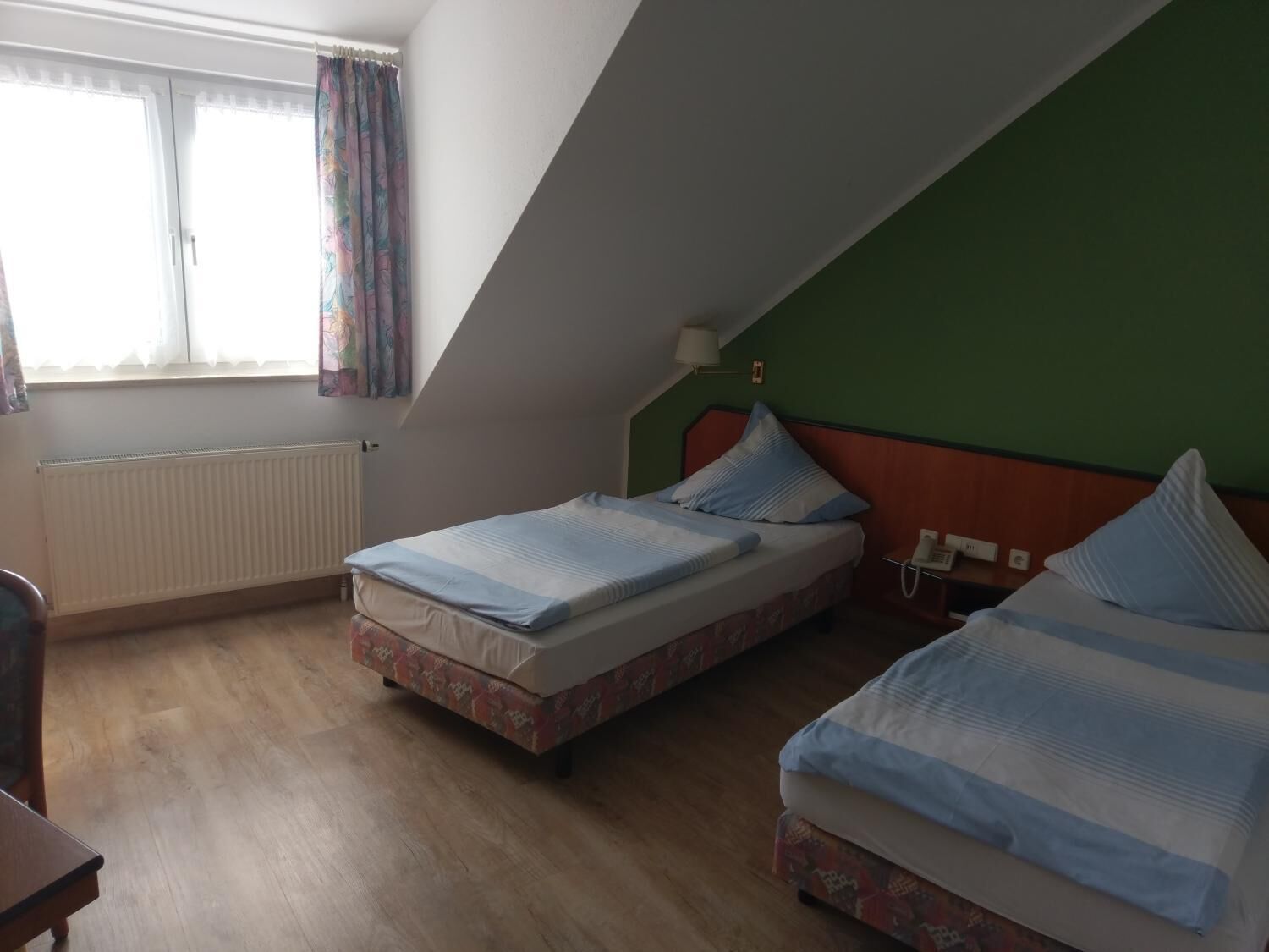 desk, cots/infant beds, rollaway beds, free wifi