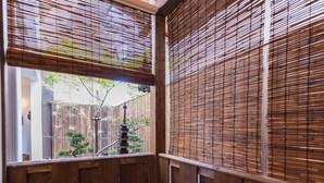 Private Vacation Home | Bathroom | Separate bathtub and shower, deep-soaking bathtub, free toiletries - Kouhaku Kyomachiya Tenmangu (Kyoto)