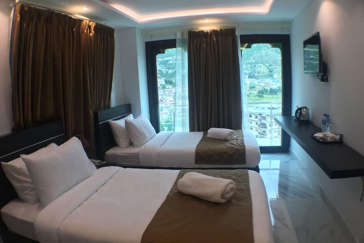 Rollaway beds, free WiFi, bed sheets