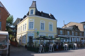 Immagine non classificata, 5 di 33, pulsante