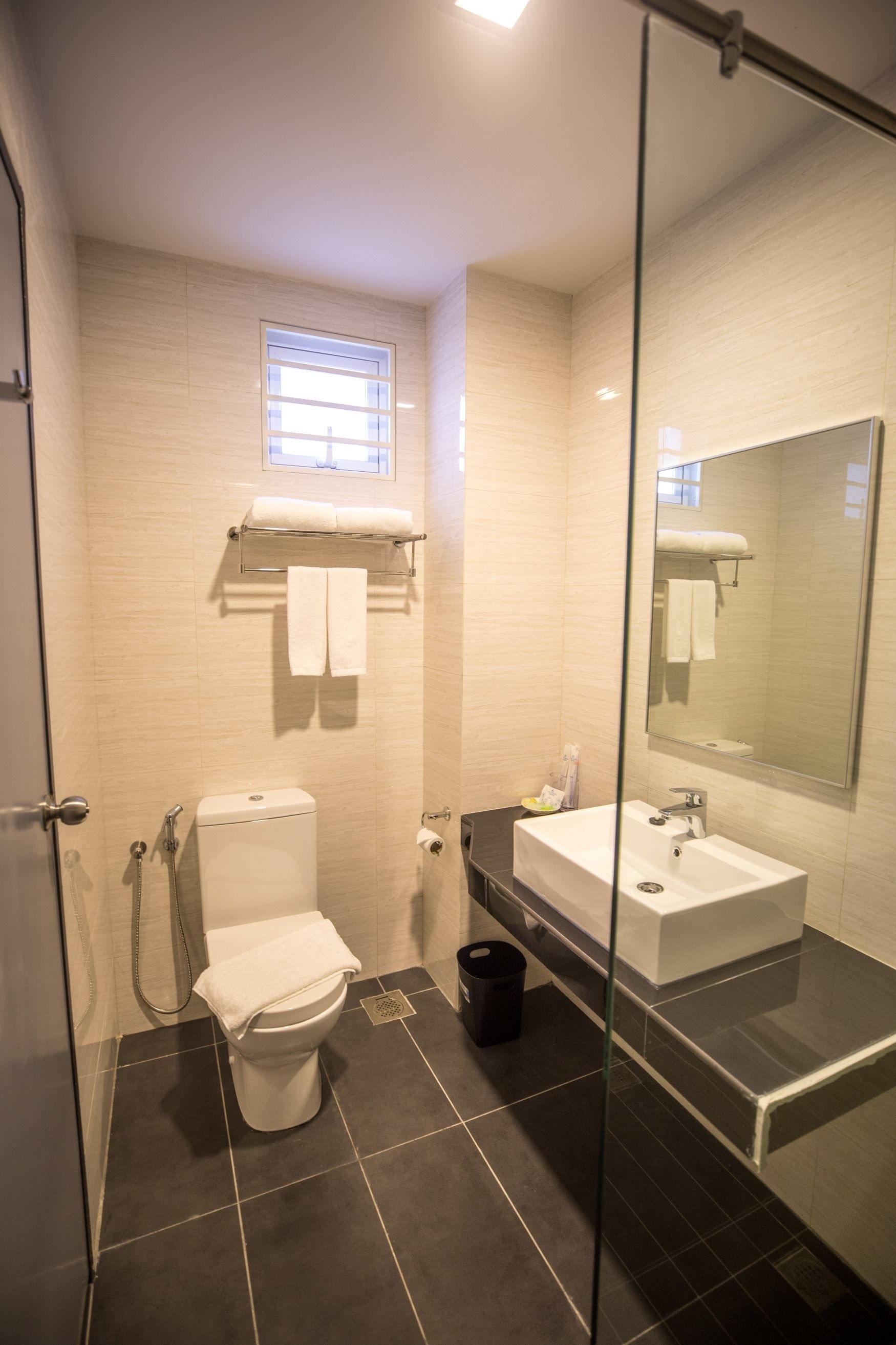 shower, free toiletries, hair dryer, slippers