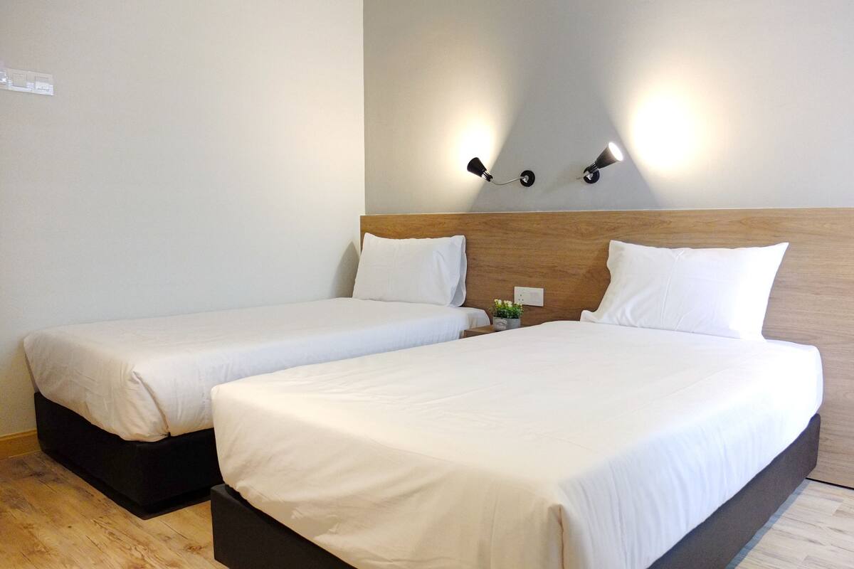 Desk, free WiFi, bed sheets