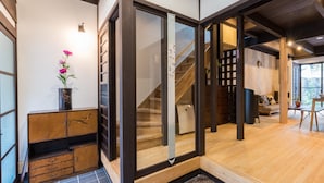 Property entrance - Kouhaku Kyomachiya Nijo (Kyoto)