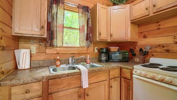 Fridge, microwave, oven, cookware/dishes/utensils