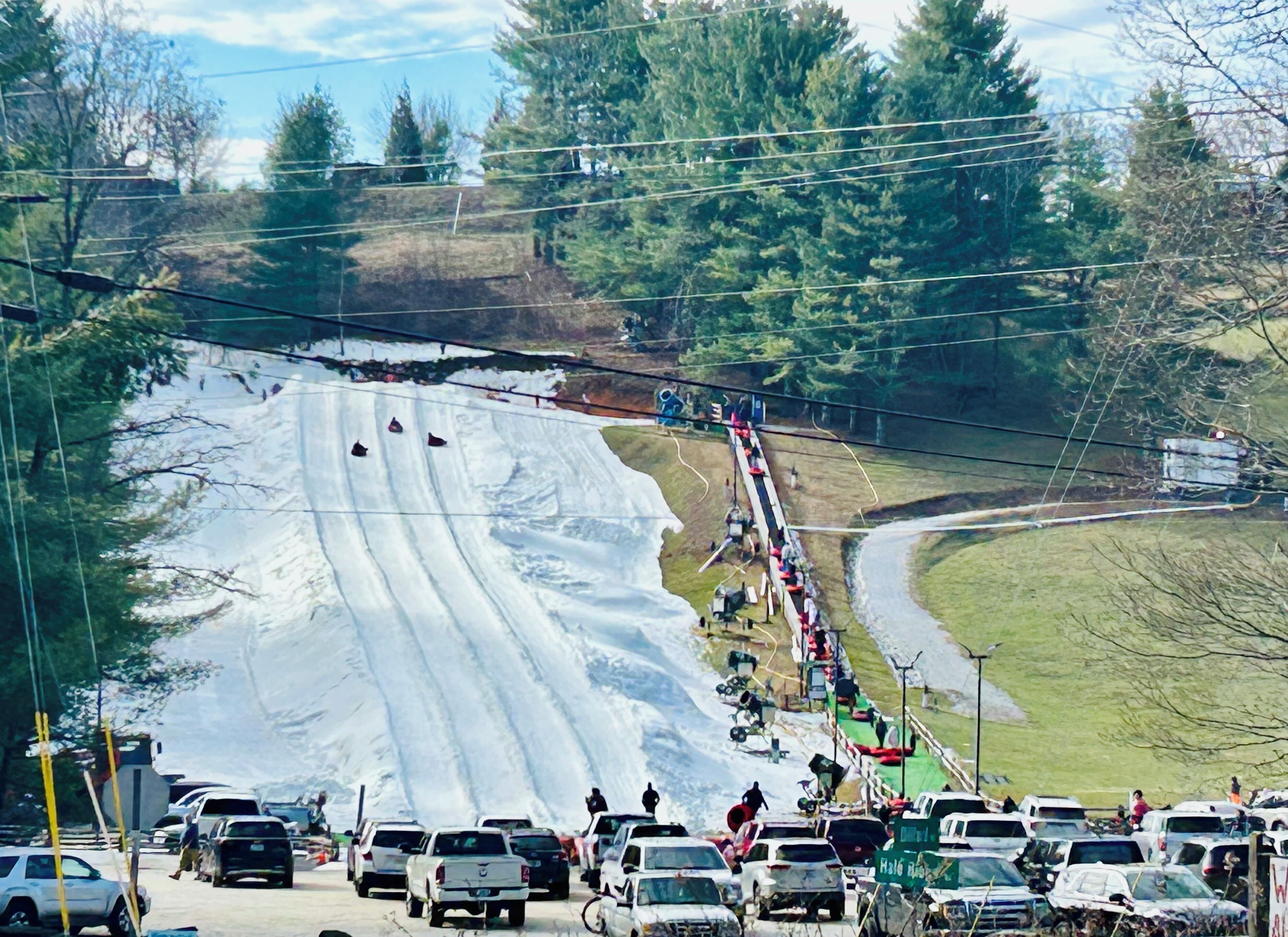 Highlands Outpost 5 min from home with snow tubing, roller coaster - FUN