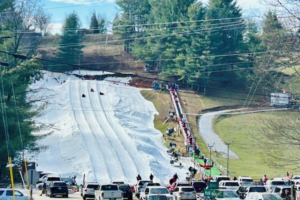 Highlands Outpost 5 min from home with snow tubing, roller coaster - FUN