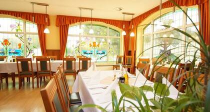 Hotel & Restaurant zur Linde