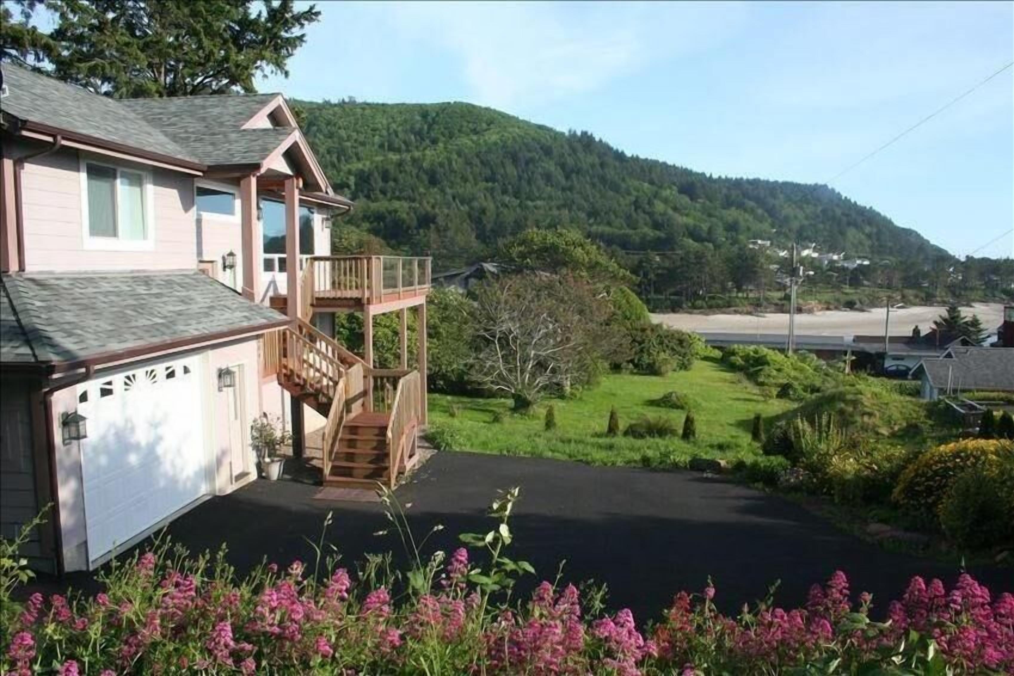 The Overlook-Stunning Ocean/Bay View Walk Everywhere!