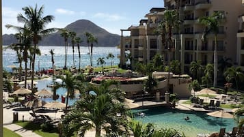 無邊際泳池、暖水池