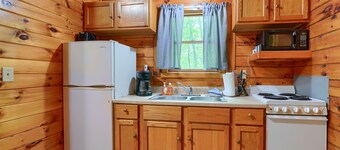 Blue Rose Cabins - Sweet Dreams Cabin