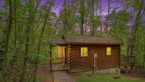 Unclassified image, 2 of 10, button - Blue Rose Cabins - Sweet Dreams Cabin (Logan)