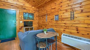 Unclassified image, 4 of 10, button - Blue Rose Cabins - Sweet Dreams Cabin (Logan)