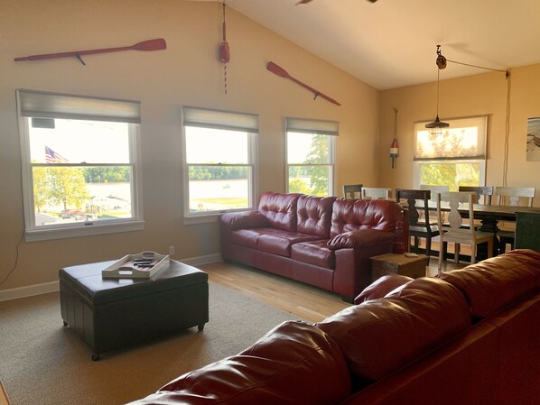 Smart TV, DVD player