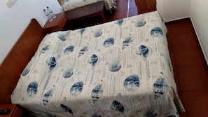 Chambre Triple Classique (5) | Bureau, Wi-Fi gratuit, draps fournis