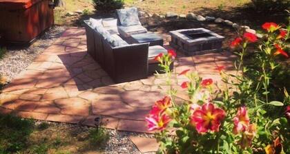 Se admiten mascotas en Mountain Home con bañera de hidromasaje, a 10 minutos de la estación de esquí y en la ruta de traslado