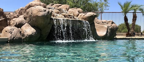 屋外プール、温水プール