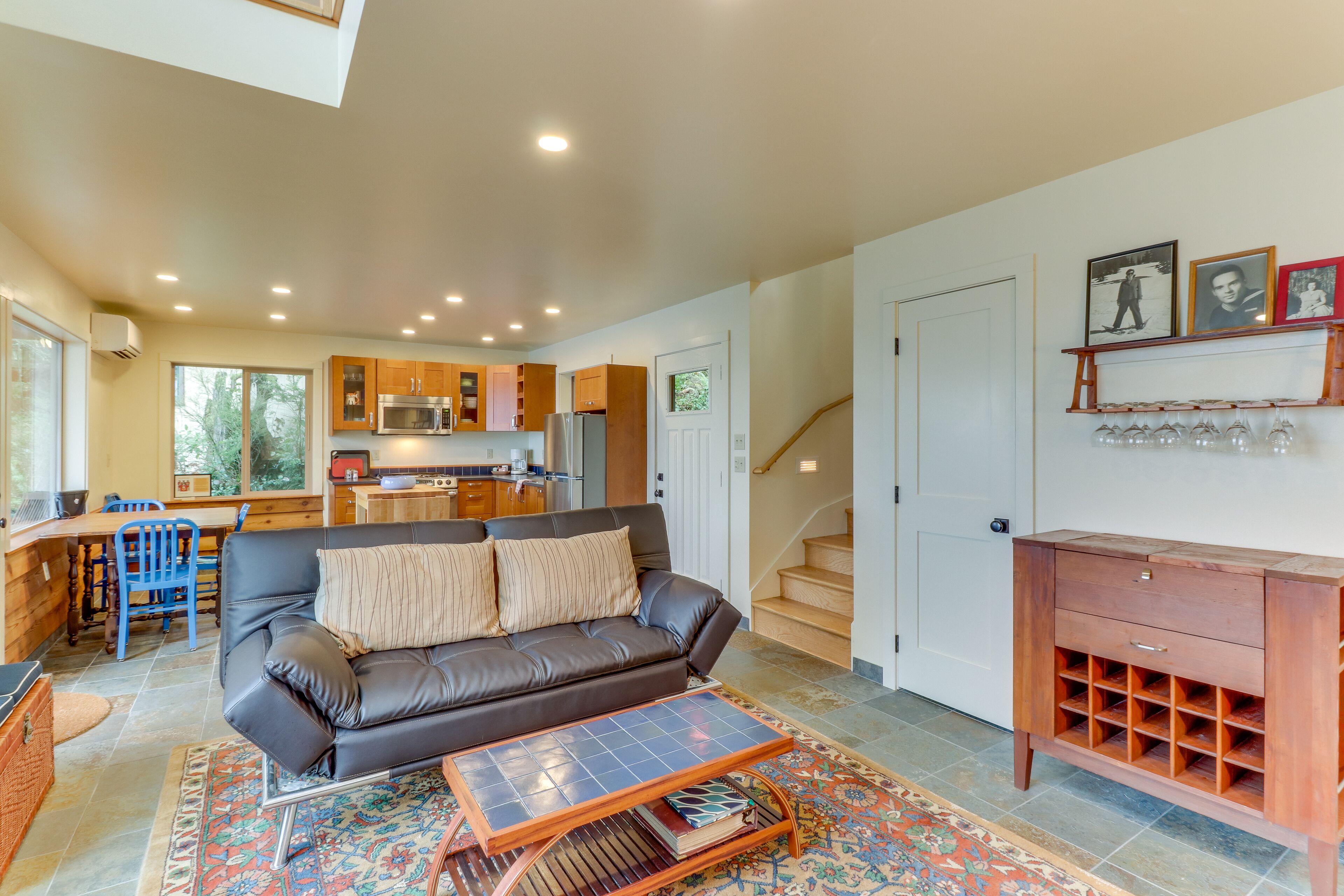 Bayfront home on Oak Bay with fireplace, beachfront, & outdoor dining