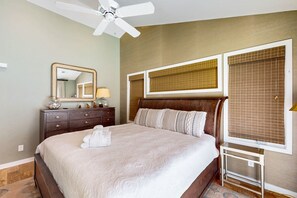 6 slaapkamers, een strijkplank/strijkijzer, wifi, beddengoed