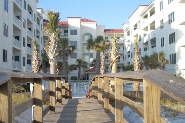 Boardwalk to and from the beach
