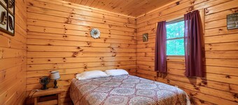 Blue Rose Cabins - Pine Ridge Cabin