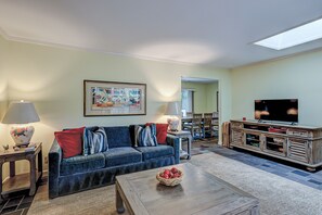 Téléviseur, foyer, lecteur de DVD