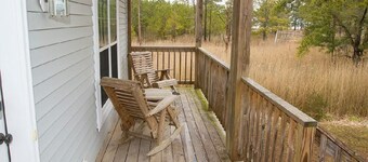  Belle vue sur l'eau, foyer à prix réduits pour l'automne 5 étoiles. Maison plus récente!