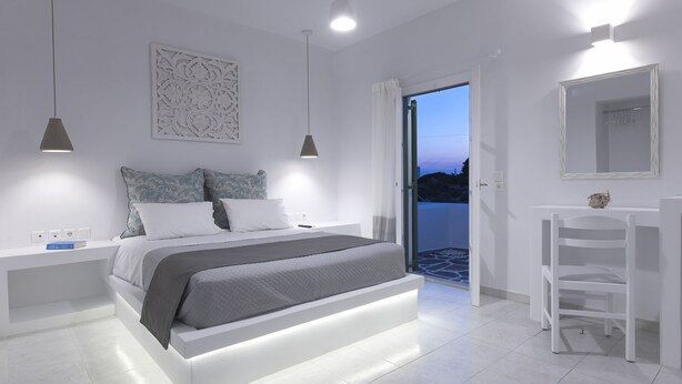 Unclassified image, 1 of 21, button - Gaia Lux Inn (Milos)