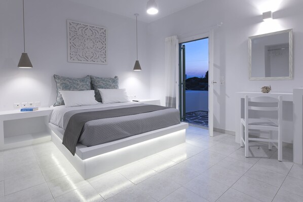 Double Room | Premium bedding, individually decorated, individually furnished - Gaia Lux Inn (Milos)