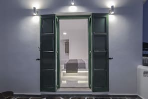 Room - Gaia Lux Inn (Milos)
