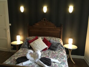 ห้องทราดิชันนัลดับเบิล | ห้องพักตกแต่งอย่างมีเอกลักษณ์, ตกแต่งพิเศษโดยเฉพาะ, โต๊ะทำงาน, Wi-Fi ฟรี