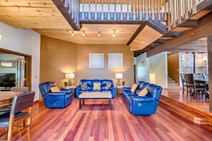 Téléviseur connecté, foyer, jeux vidéo, lecteur de DVD