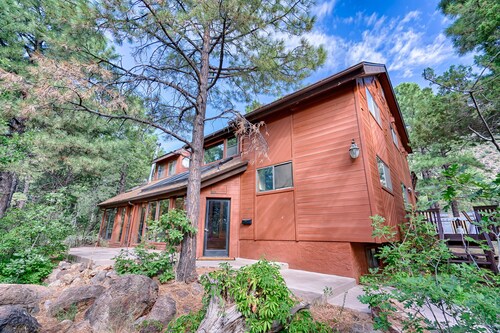 Ultimate Group Gathering Home II à Flagstaff pour 16-20 invités