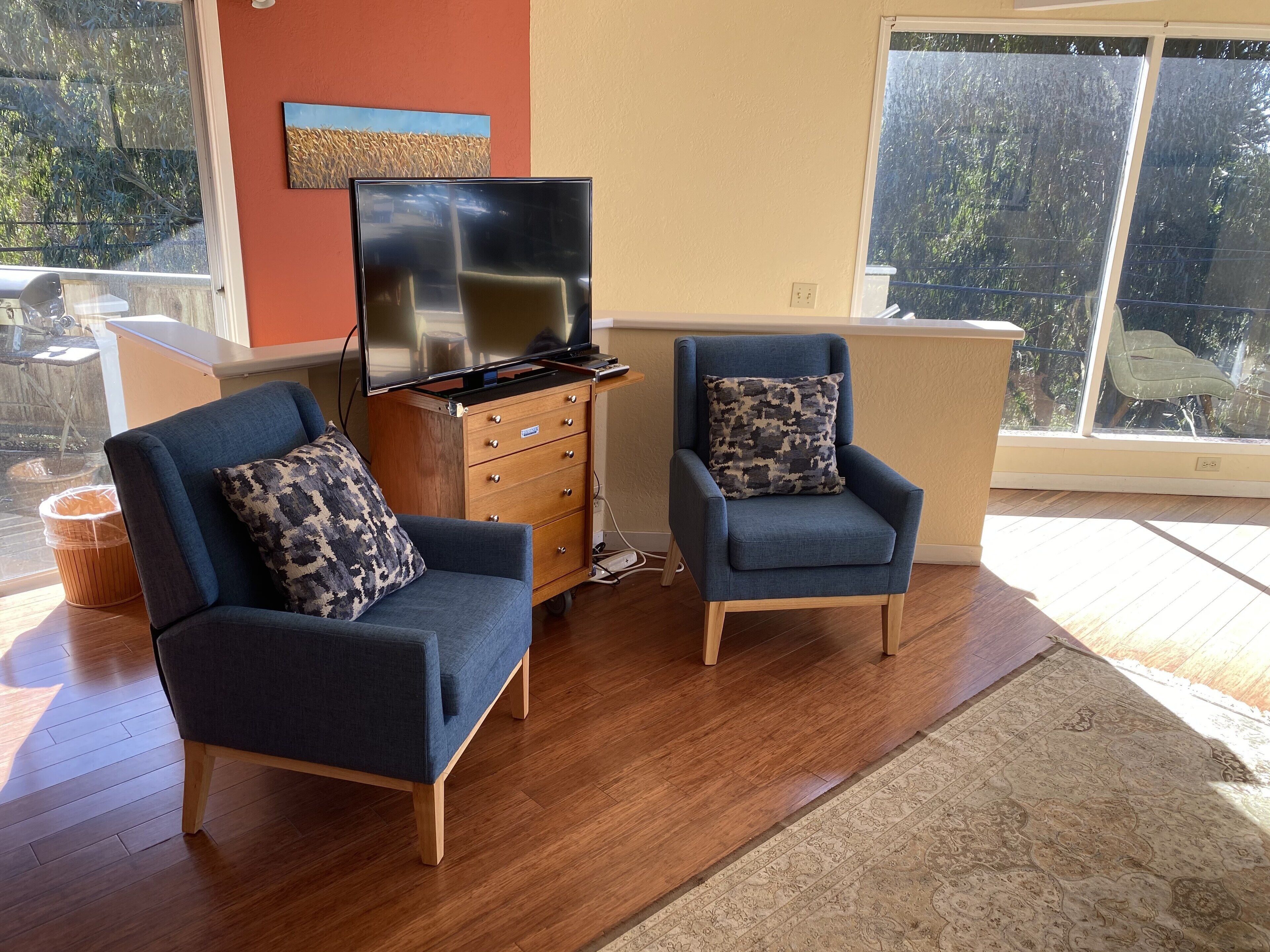 Short  walk to the beach, store and cafe