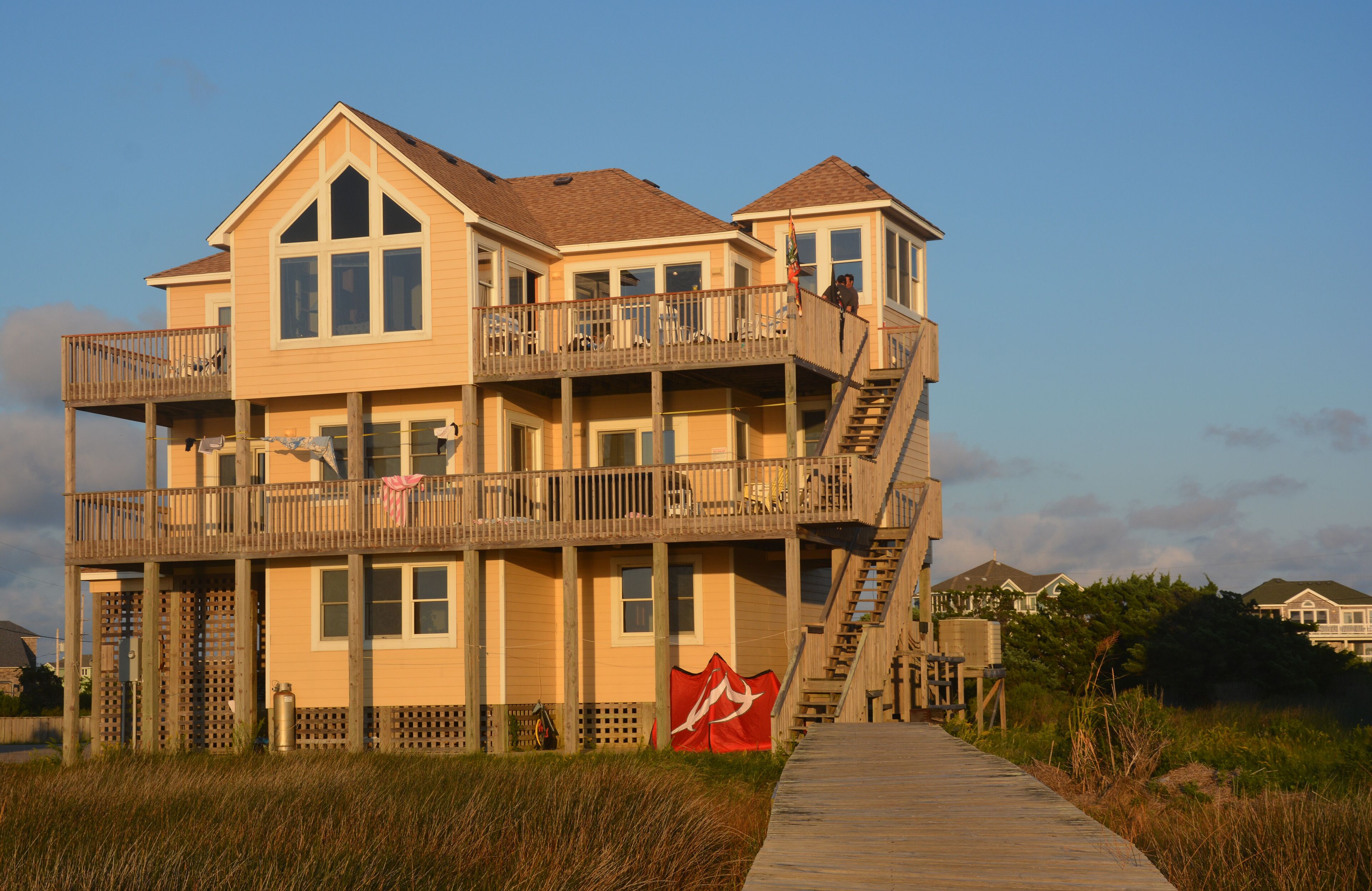 EAST WIND is lovely SOUND FRONT home!  SUMMER SEASON IS 7 day SAT TO SAT
