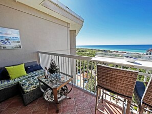 Property grounds - Penthouse umbrella/chairs/2 bike, pickleball ct. (Miramar Beach)