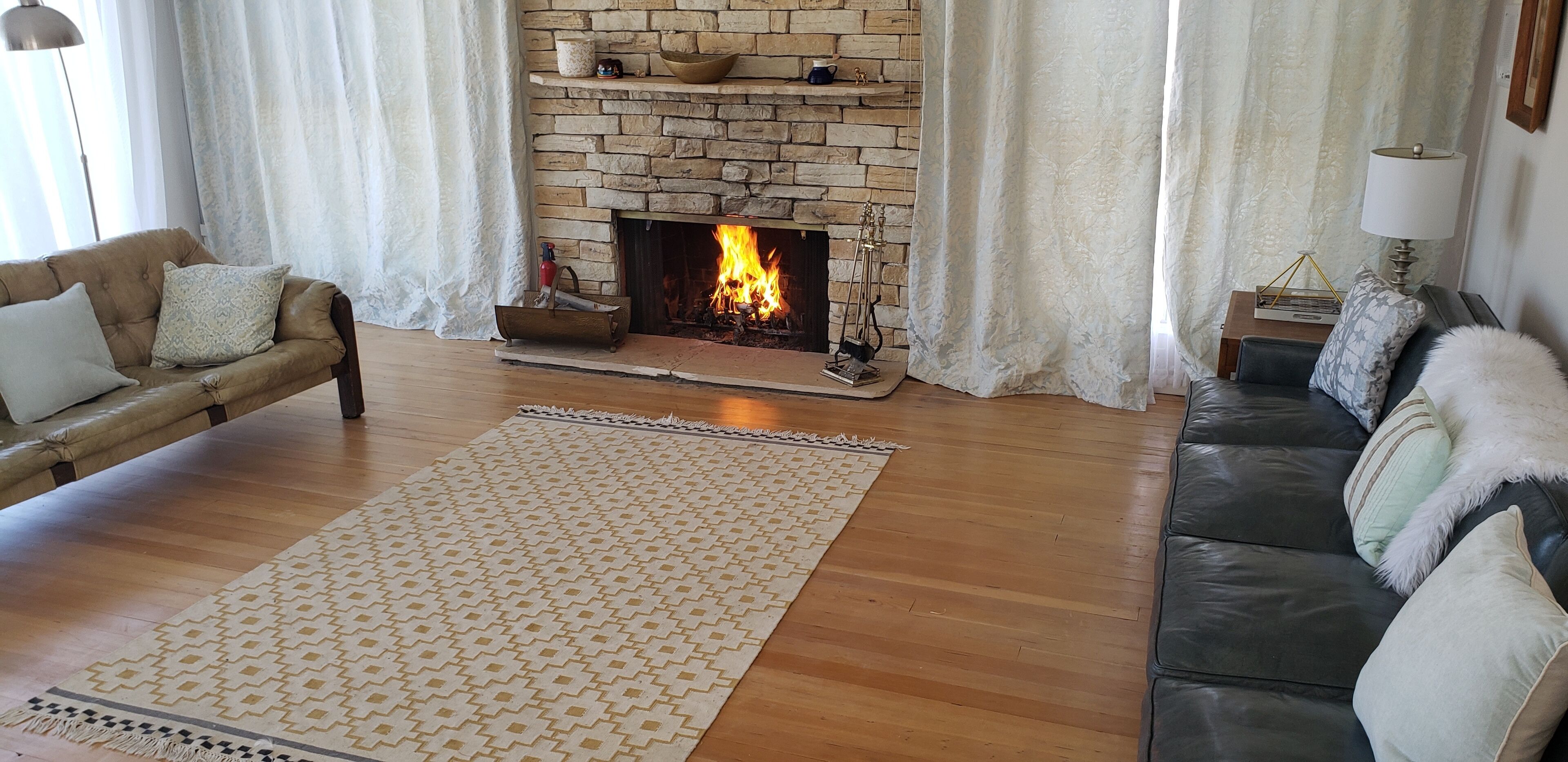 Mid Century Modern - Direct Park Access