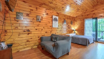 1 bedroom, bed sheets