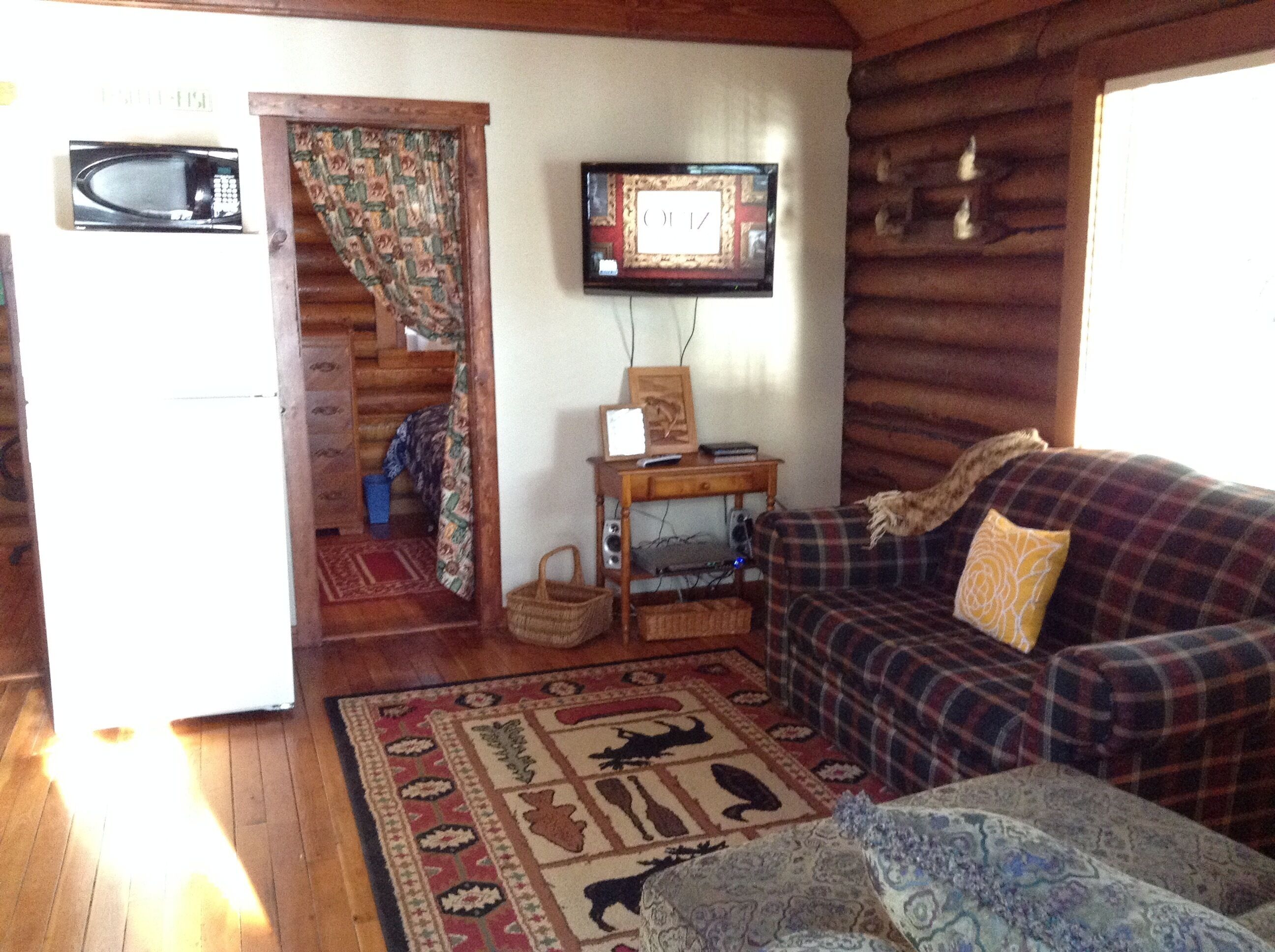 FALL SPECIAL 20% off VERY SPECIAL one of a kind Log Cabin Family Retreat!!